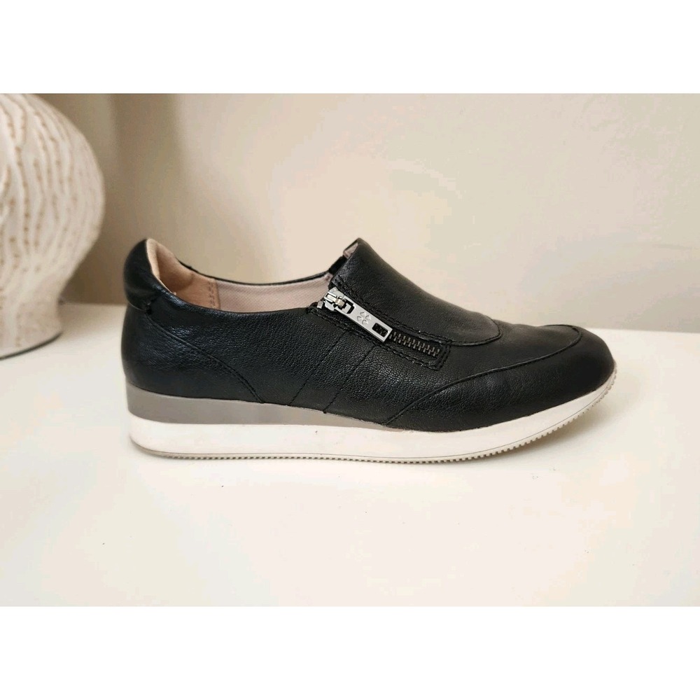 Naturalizer Sneakers sz 8M‎ Women Finny Walking Shoes Black White Zipper Wedge